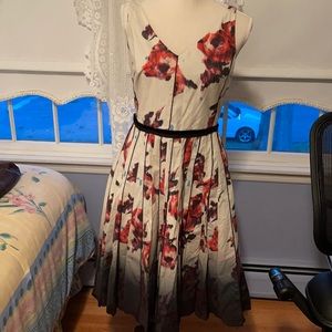 Marc Jacobs size 6 rose dress